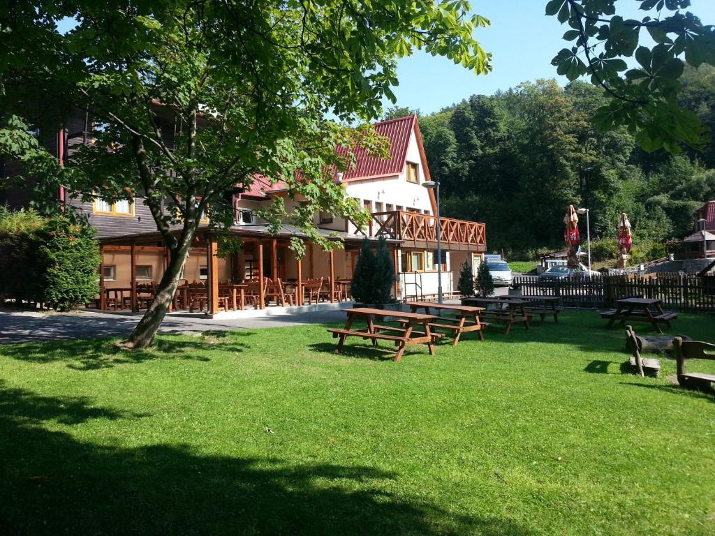 Hotel Loucky Litvinov Exterior photo